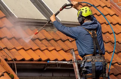 Démoussage et hydrofuge de toiture à Hélesmes